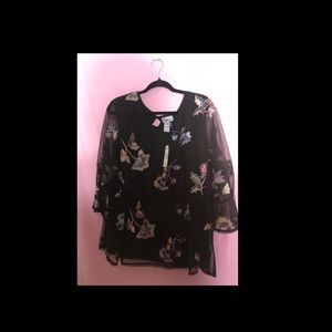 NWT Catherine’s Floral Top